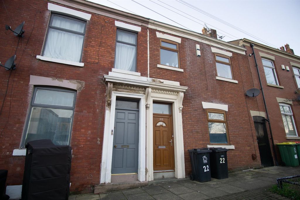 Property photo 1 of 5 Exterior