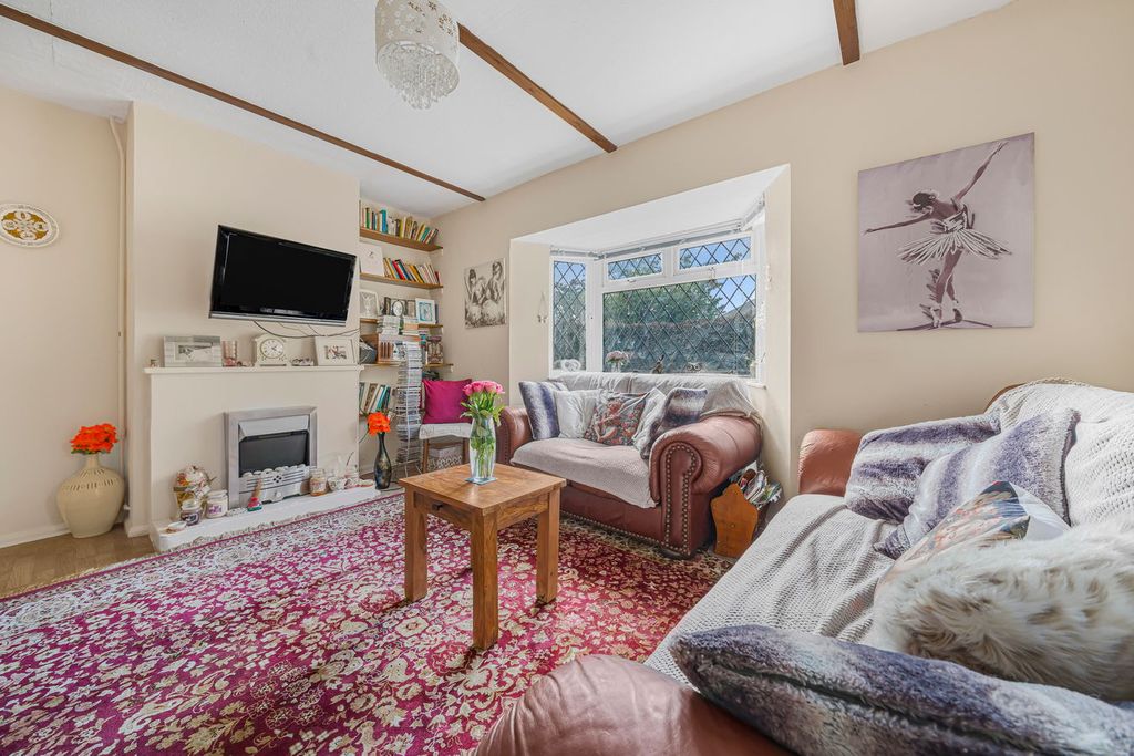 Property photo 2 of 11