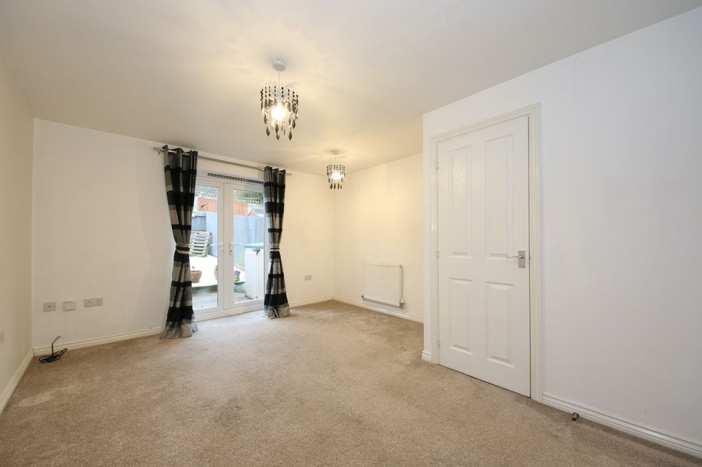 Property photo 2 of 17 Image 1