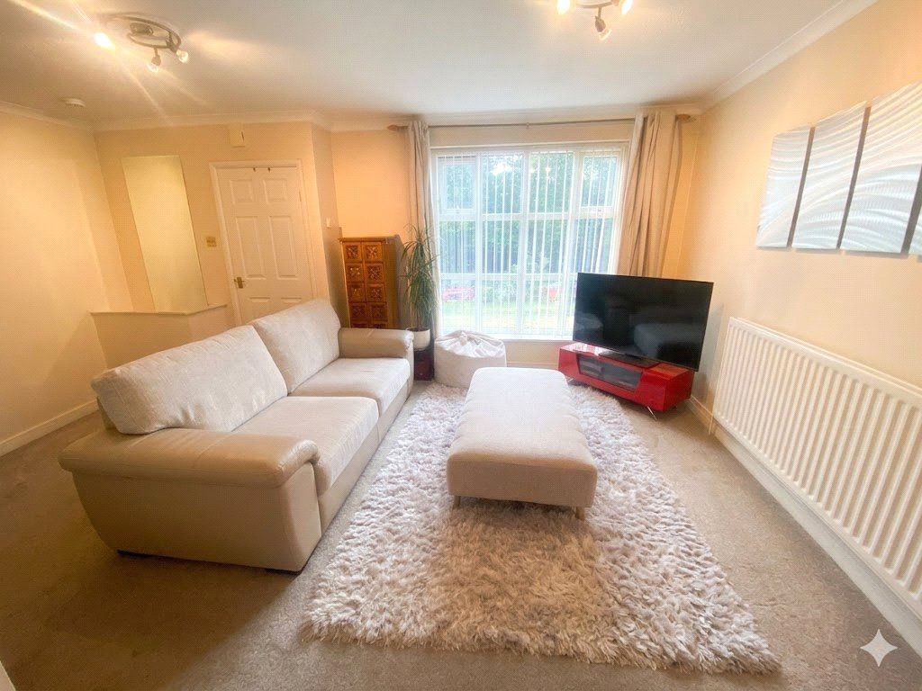 Property photo 2 of 12 Picture No. 17