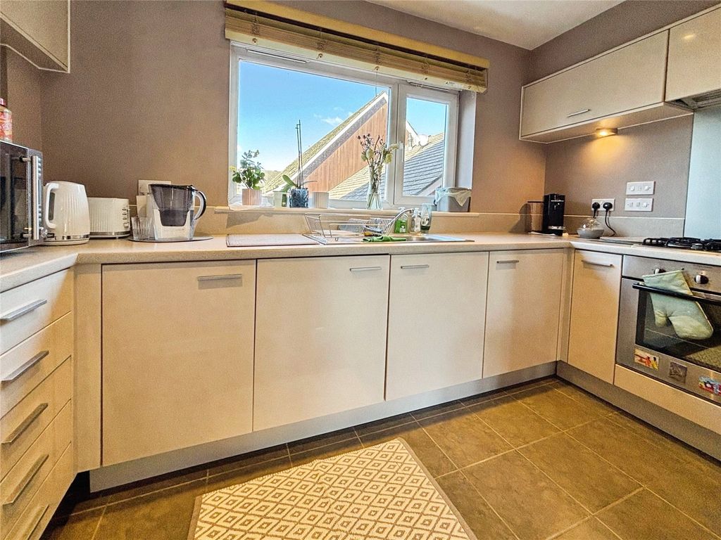 Property photo 2 of 8 Picture No. 06