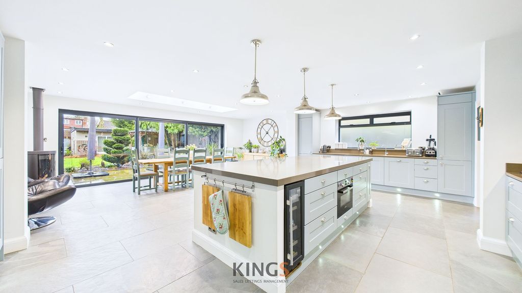 Property photo 2 of 53 Kitchen/Family Room