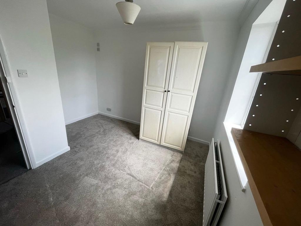 Property photo 2 of 13 E328B81c-1348-4Af5-9961-9c8A3808c473.Jpeg