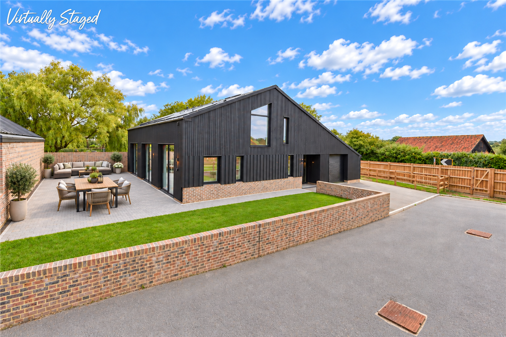 Property photo 2 of 17 Staged External 1