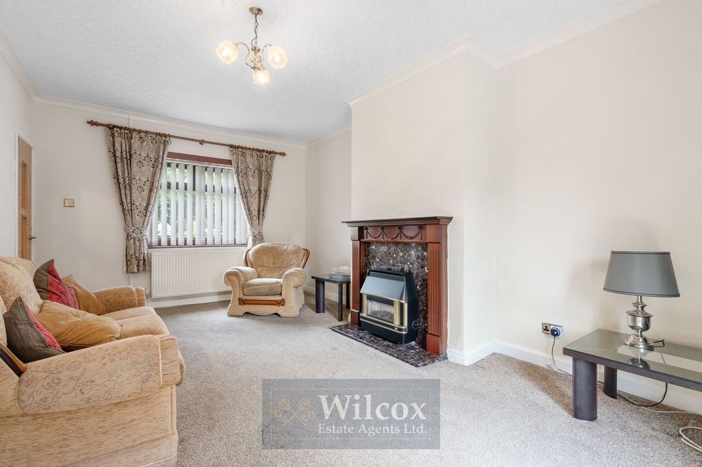 Property photo 2 of 21