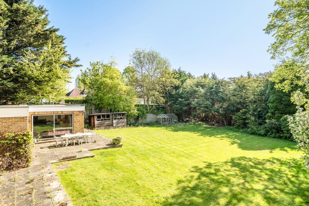Property photo 3 of 28 1448300-5-69Ef989...