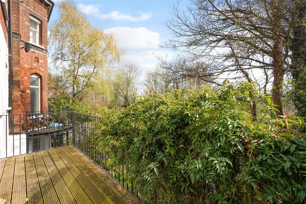 Property photo 3 of 10 Picture No. 17