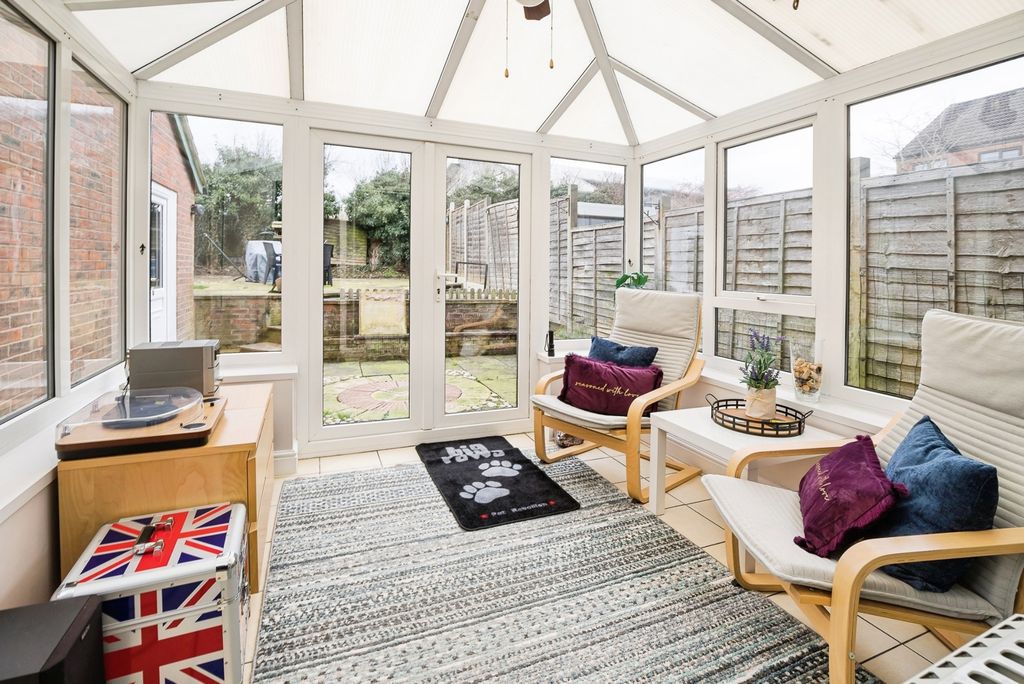 Property photo 3 of 15 Conservatory