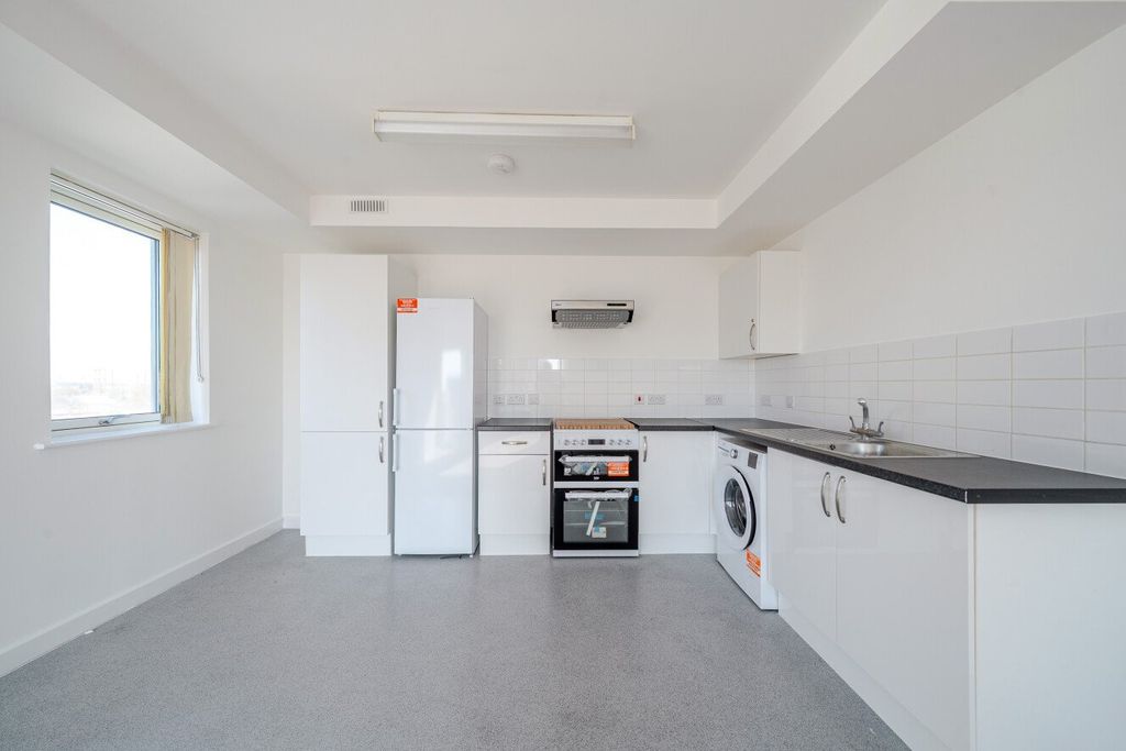 Property photo 2 of 7 Picture No. 04
