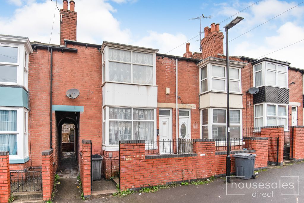 Property photo 3 of 27