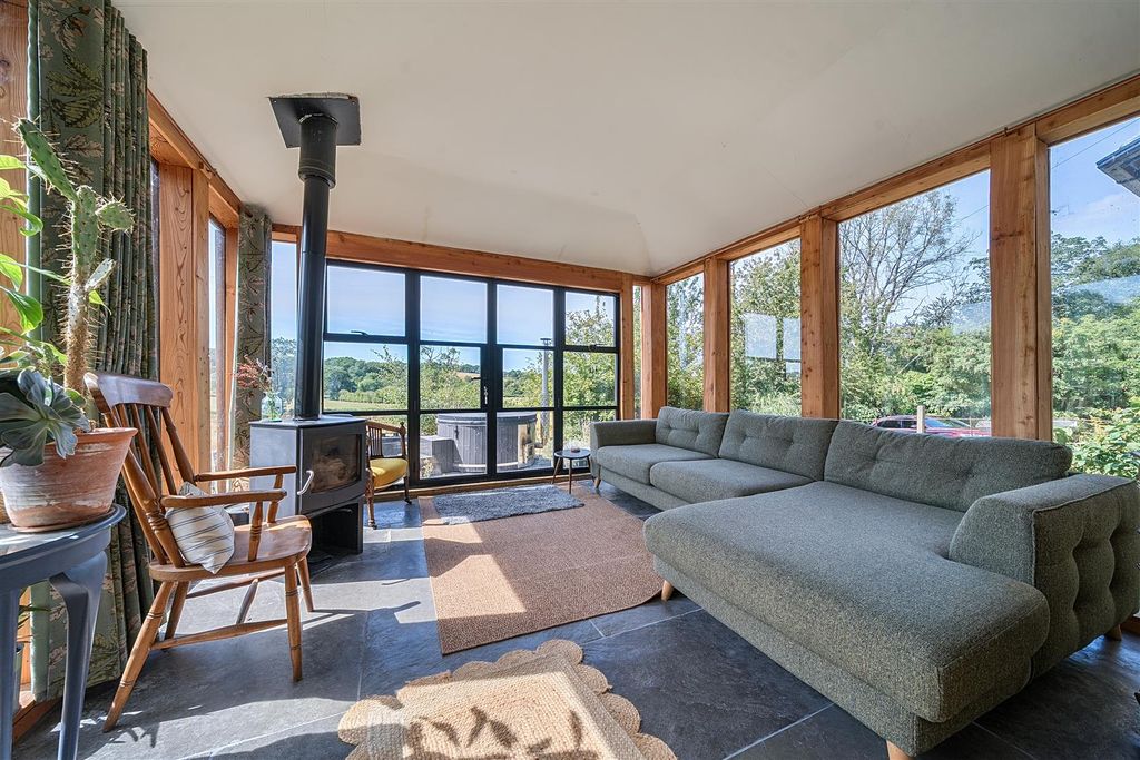 Property photo 3 of 26 1501610-7-6A79c5d9932c1.Jpg