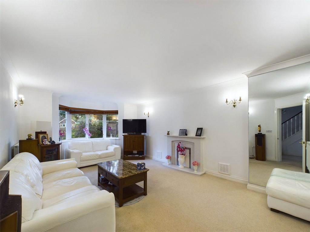 Property photo 2 of 13 Picture No. 19