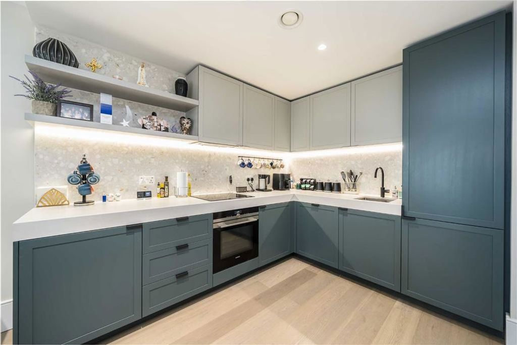 Property photo 3 of 8