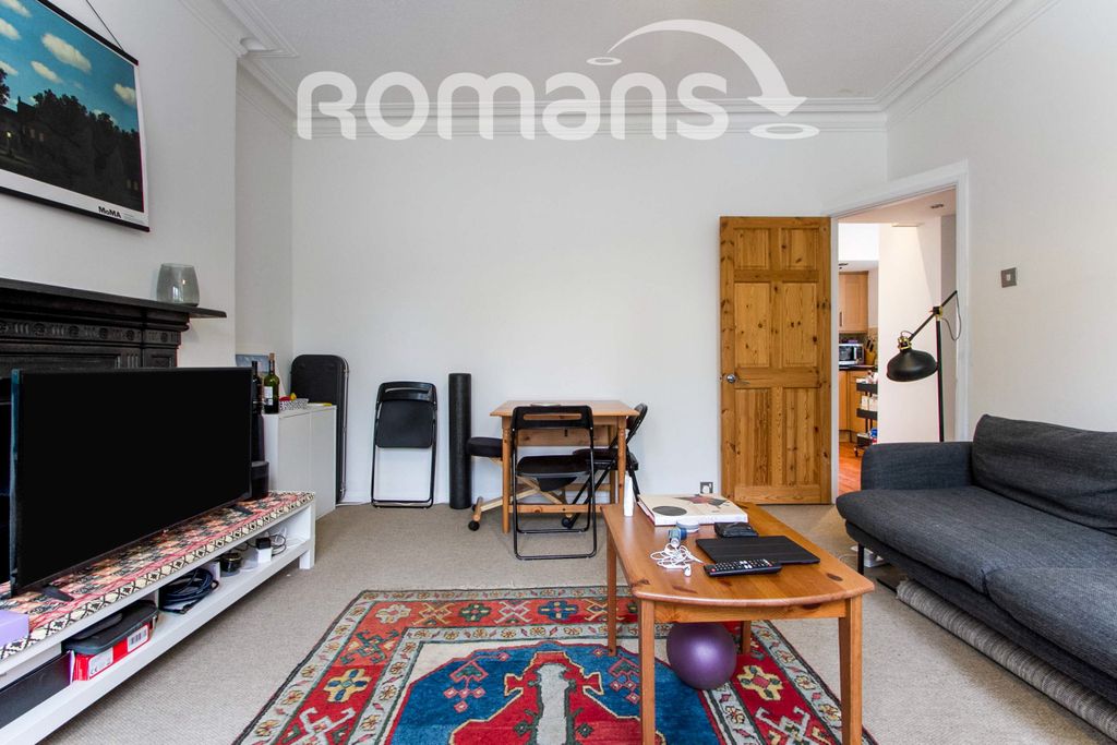 Property photo 3 of 11 2