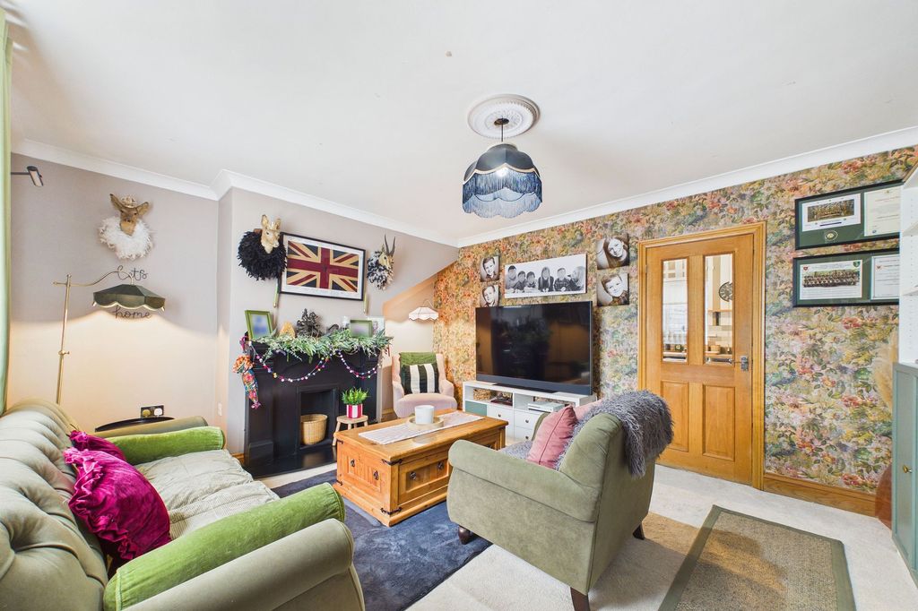 Property photo 2 of 15