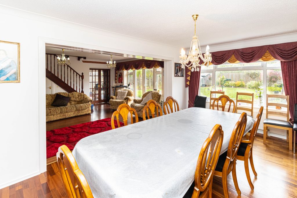 Additional image 5 of 7 bed detached house for saleNetherfield Road, Harpenden, Hertfordshire AL5