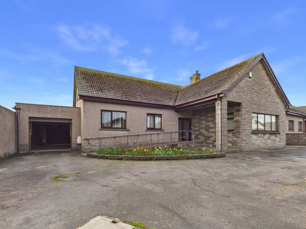 Property photo 1 of 30