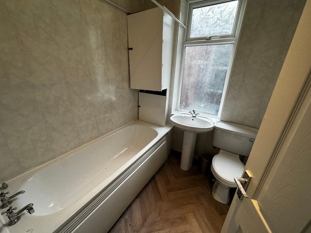 Property photo 3 of 8 Photo 3