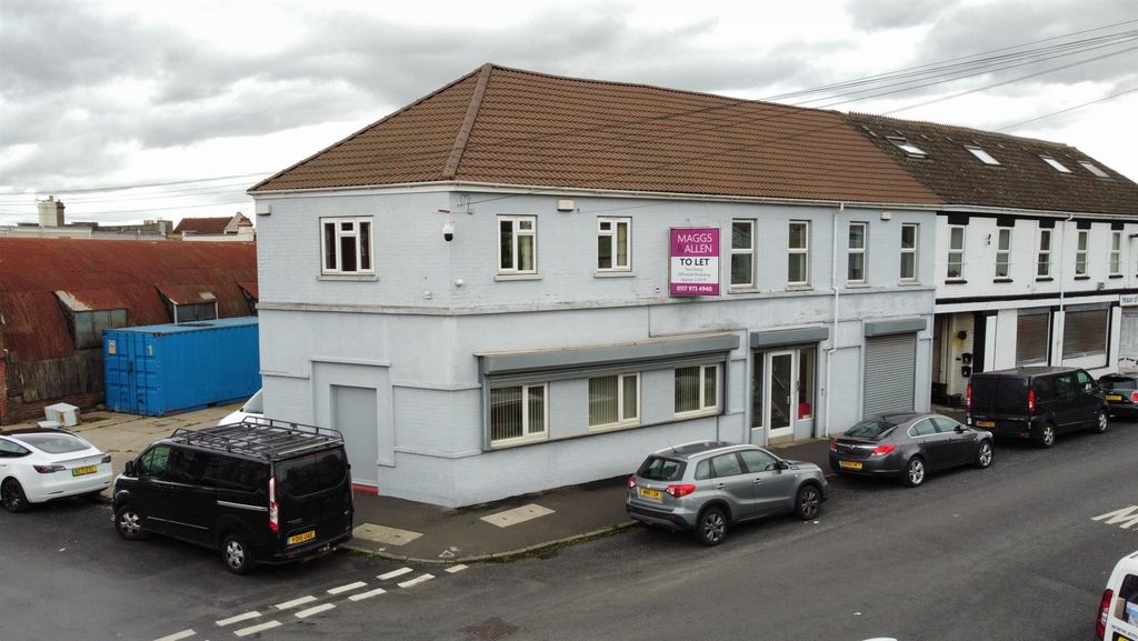 Property photo 1 of 10 New Front Aerial.Jpg