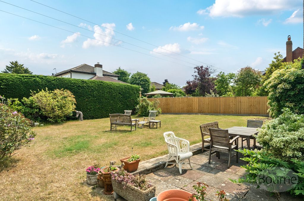 Property photo 2 of 13 32d91308-0853-45d...