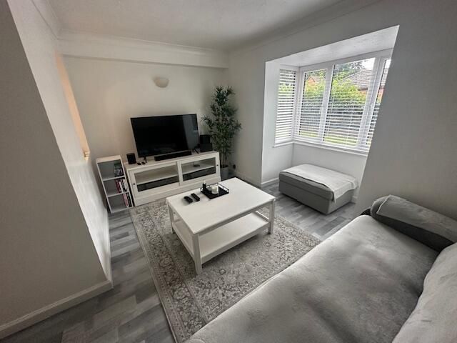 Property photo 2 of 17 Gallery