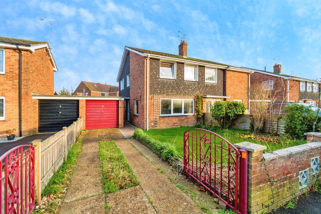 Property photo 1 of 13