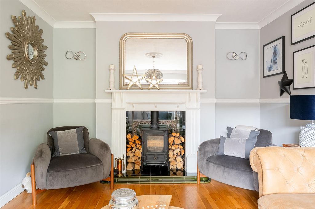 Property photo 3 of 19 Fireplace