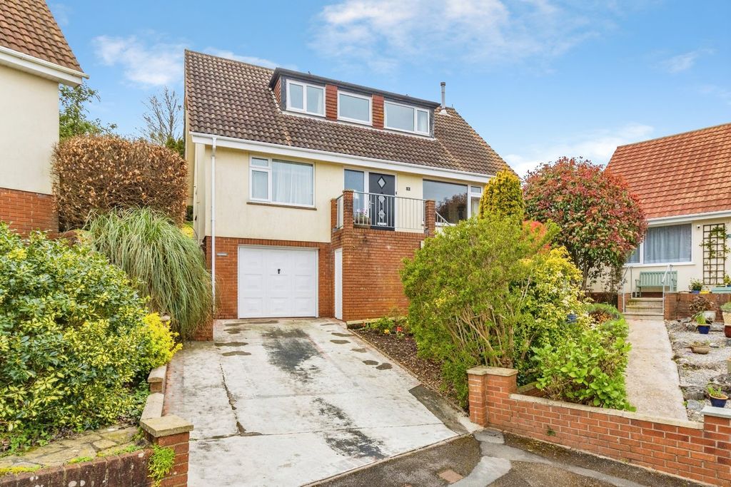 Property photo 1 of 36