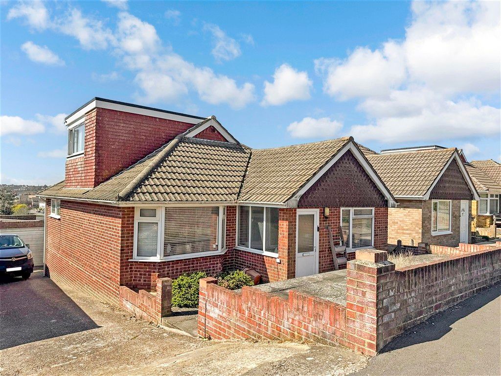 Property photo 1 of 17 Front External