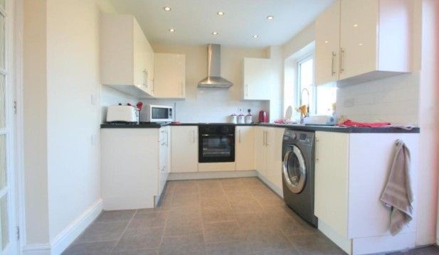 Property photo 3 of 6 14Albermarleb