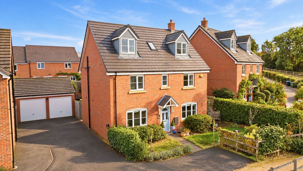 Property photo 1 of 31