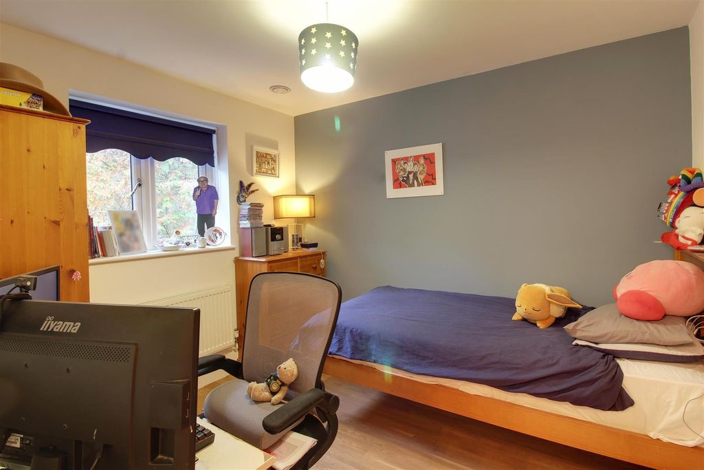 Additional image 34 of 5 bed detached house for salePeplins Way, Brookmans Park AL9