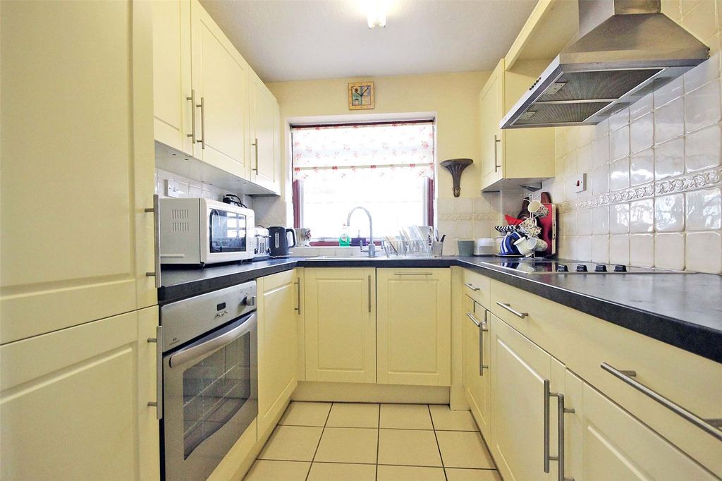 Property photo 3 of 10 Picture No. 06