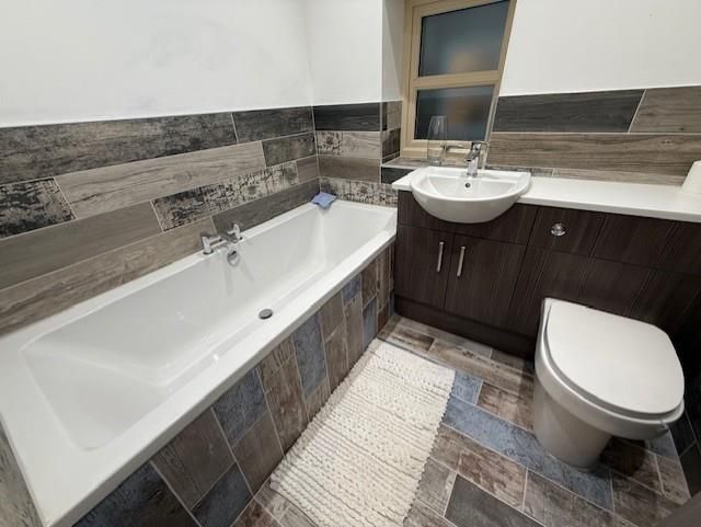 Property photo 3 of 18 7.Jpg