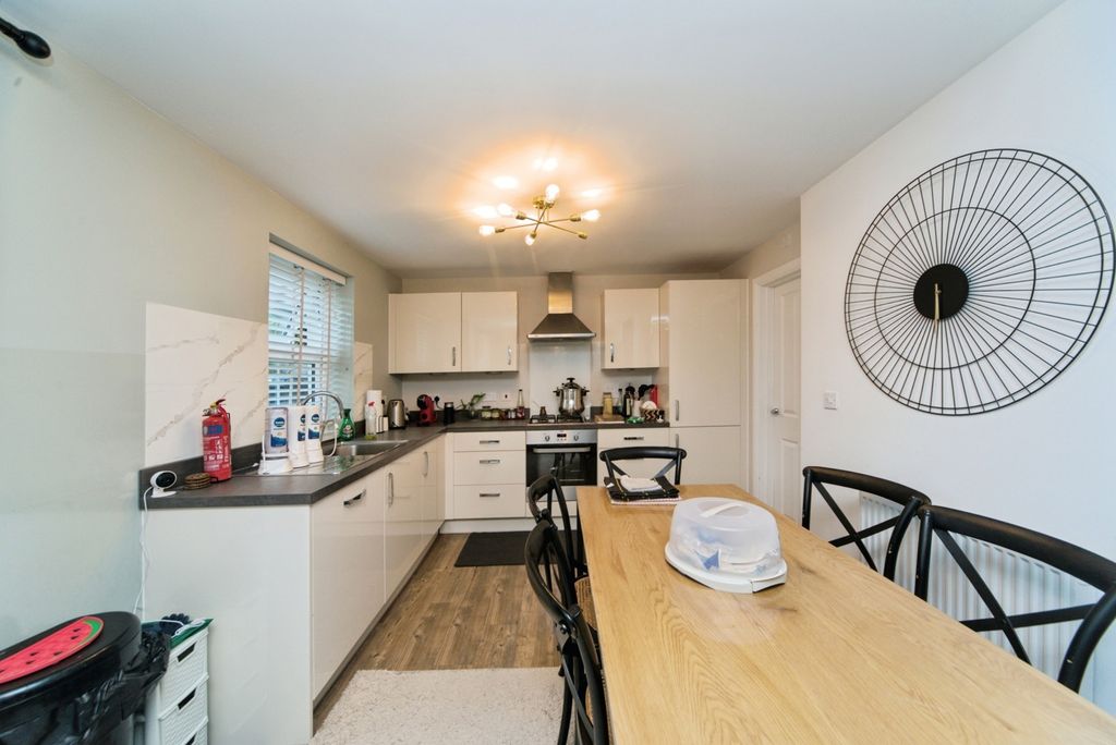 Property photo 3 of 20 Photo