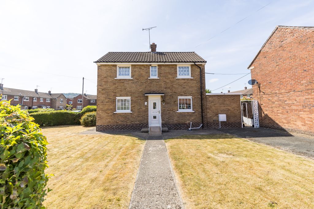 Property photo 1 of 16 2