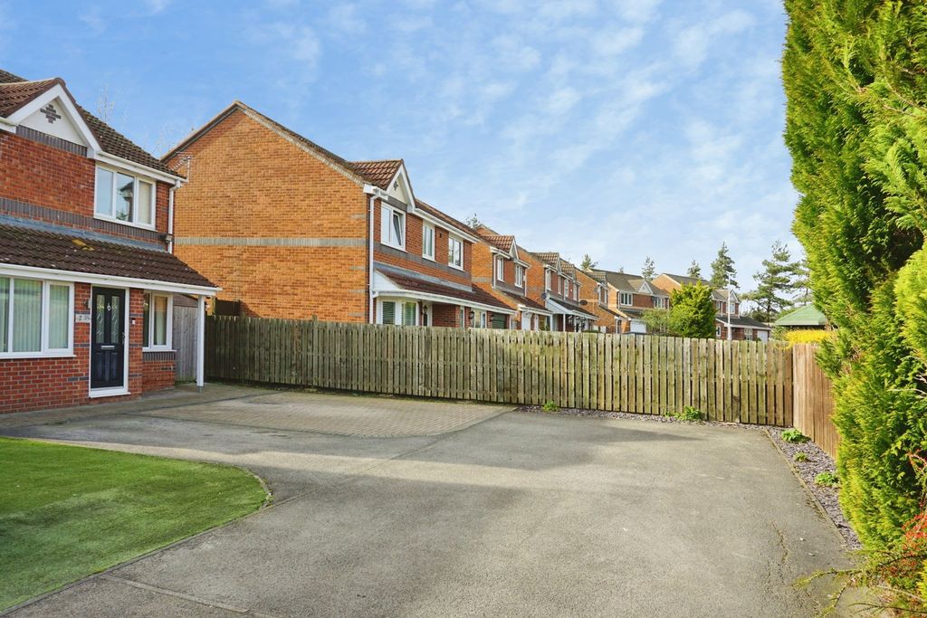 Property photo 2 of 24