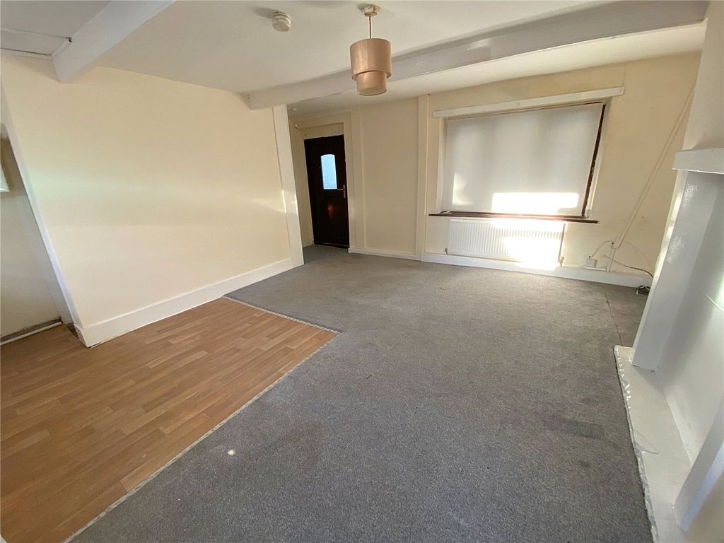 Property photo 3 of 8 Picture No. 04