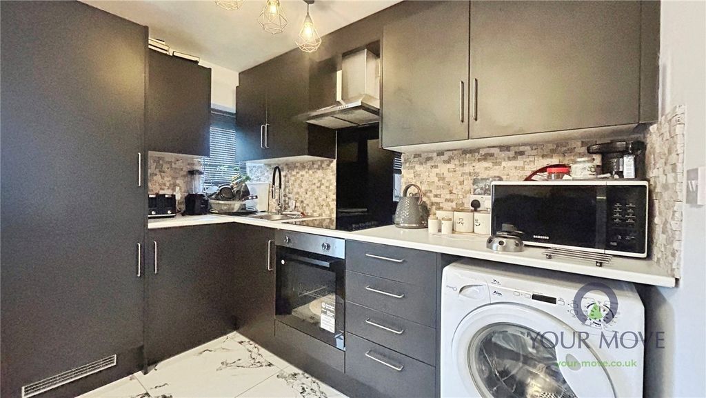 Additional image 5 of 2 bed maisonette for saleTrafford Street, Rochdale, Greater Manchester OL11