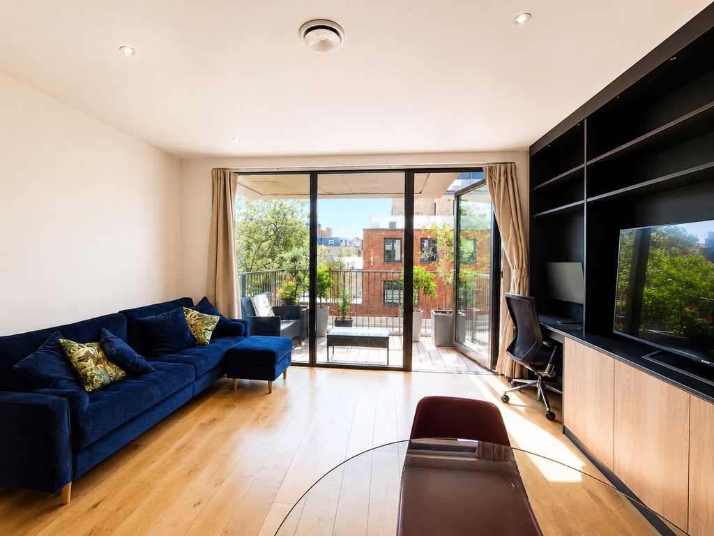 Property photo 1 of 12