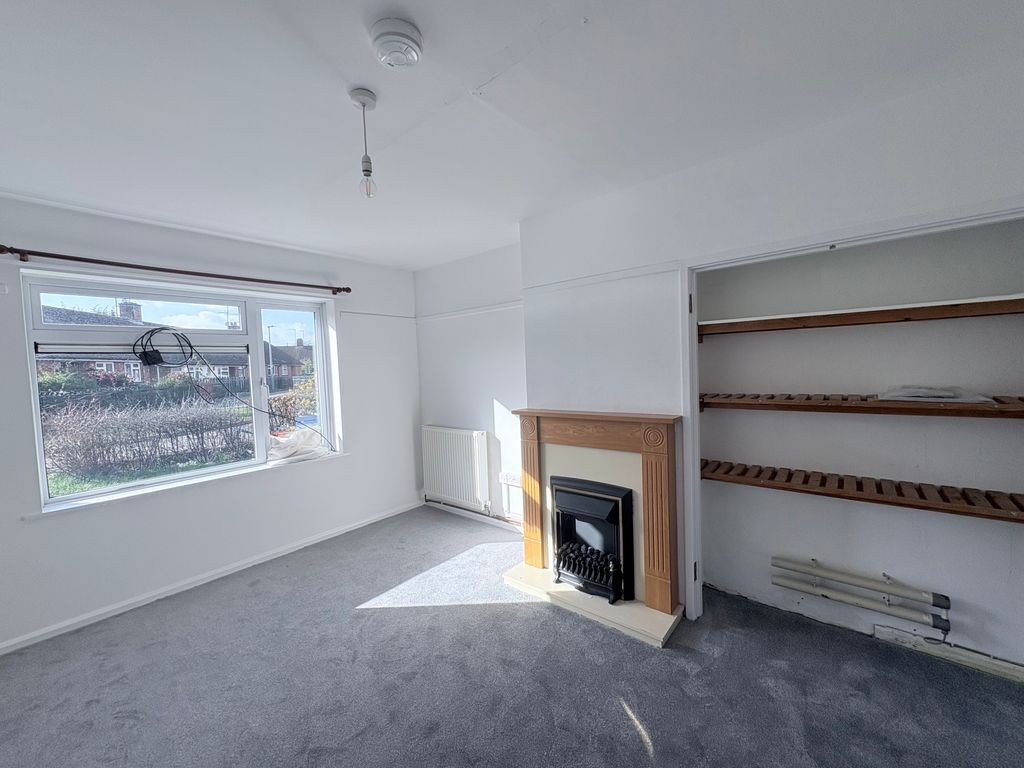 Property photo 2 of 9 1