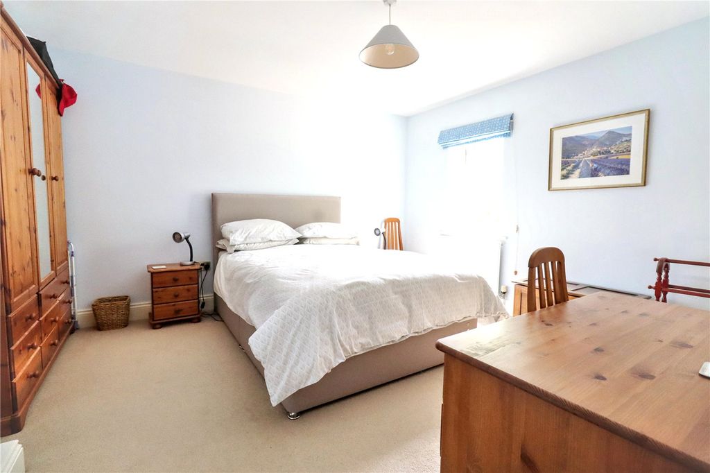 Property photo 2 of 13 Picture No. 06