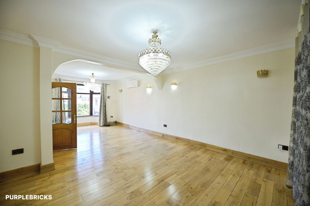 Property photo 2 of 34