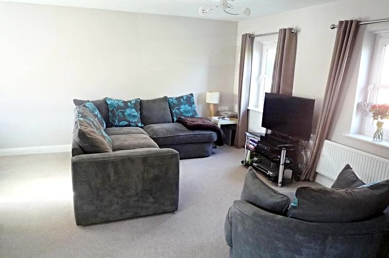 Property photo 2 of 7 2