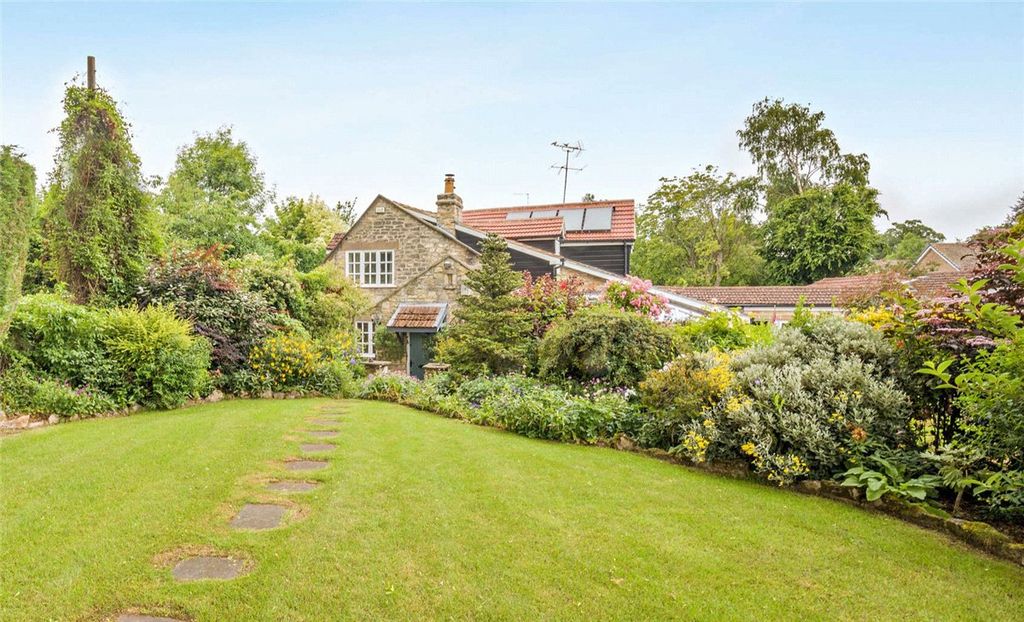 Property photo 1 of 33 Picture No. 33
