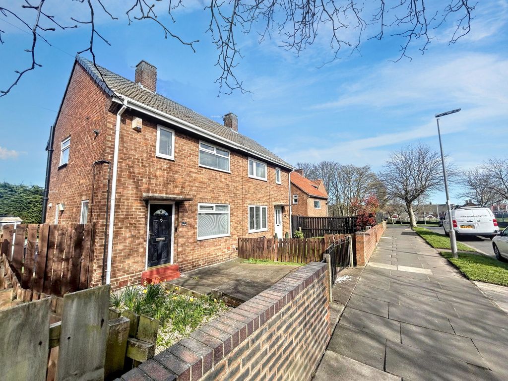 Property photo 1 of 11