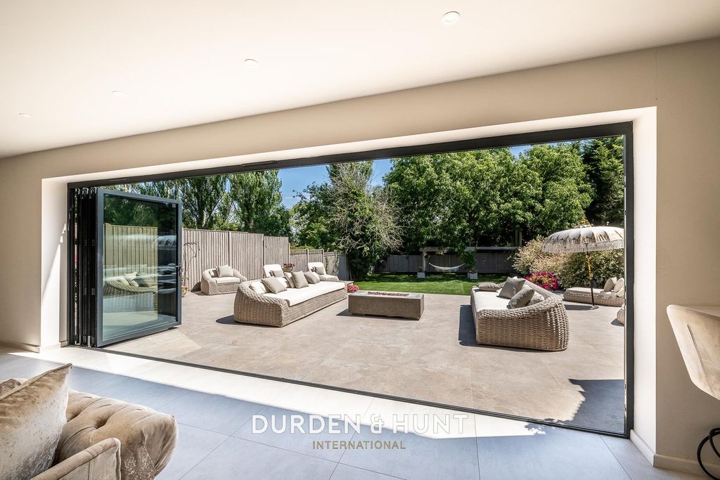 Property photo 3 of 43 Hilltop-46.Jpg