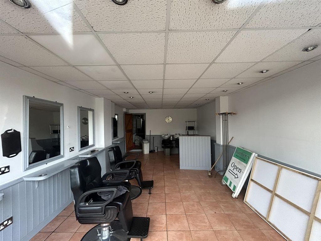 Property photo 2 of 3 Photo