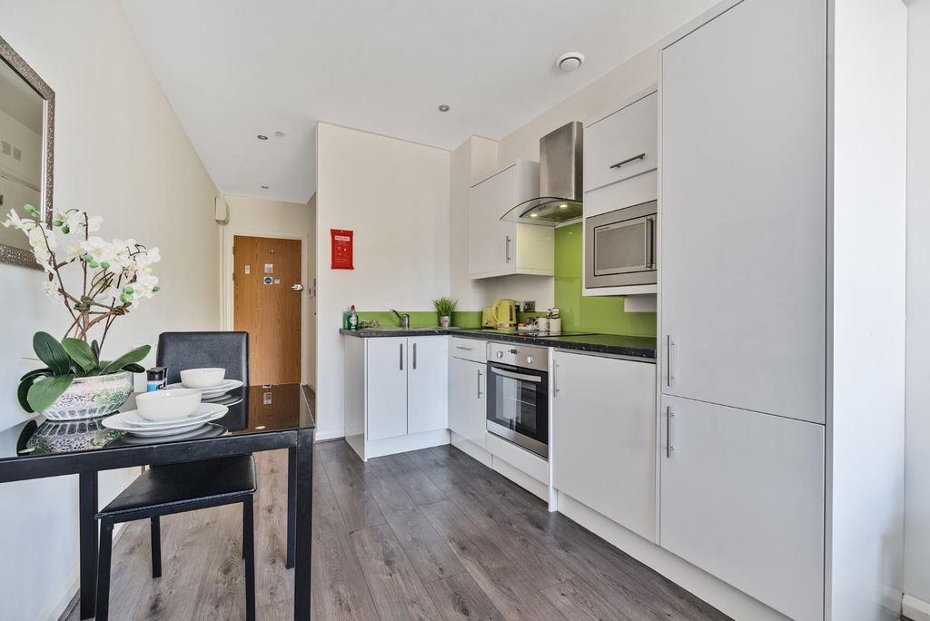 Property photo 2 of 12 King3.Jpg