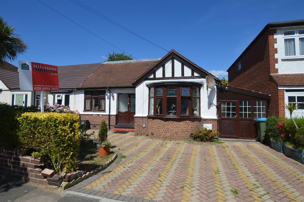 Property photo 1 of 16 18 Lyndhurst Avenue Sunny.Jpg